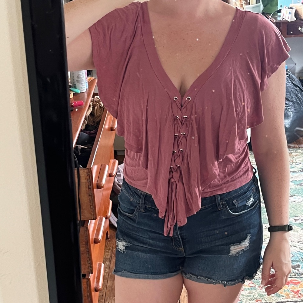 Charlotte Russe XL fluttery tie front top